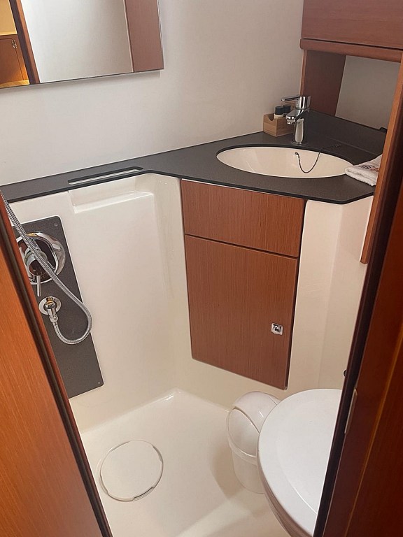 Image of Athene yacht #28