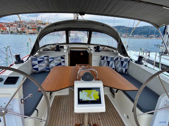 Image of Athene yacht #31
