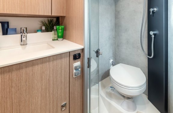 Image of Aurora yacht #10