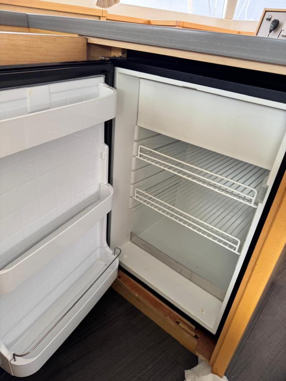 Image of Julius Cesar III yacht #18