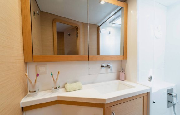 Image of Julius Cesar III yacht #19