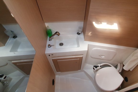 Image of Breeze yacht #20