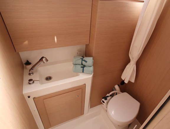 Image of Breeze yacht #19