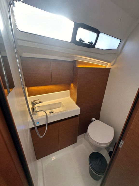 Image of Princess Tia yacht #12