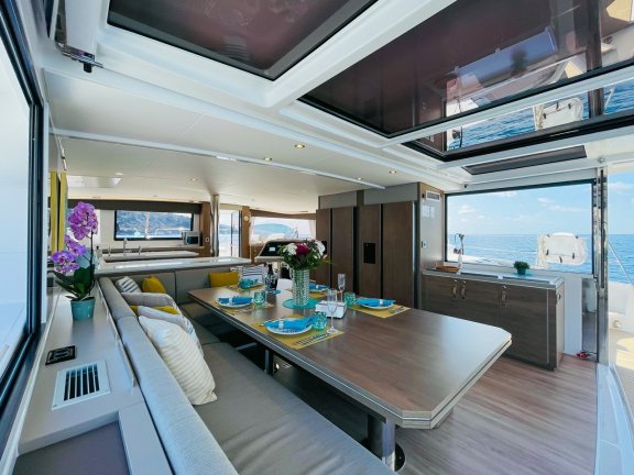 Image of Signature Vision yacht #7