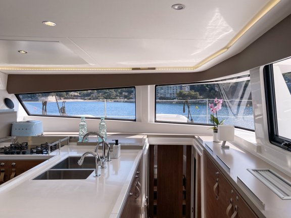 Image of Signature Vision yacht #8