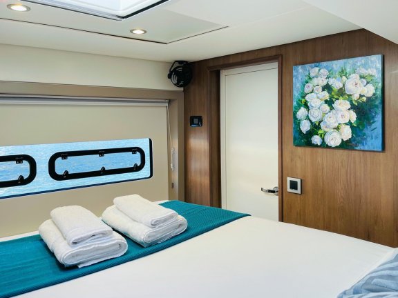 Image of Signature Vision yacht #11