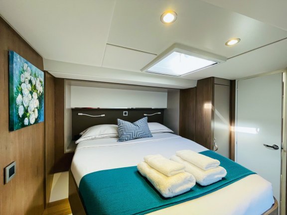 Image of Signature Vision yacht #9