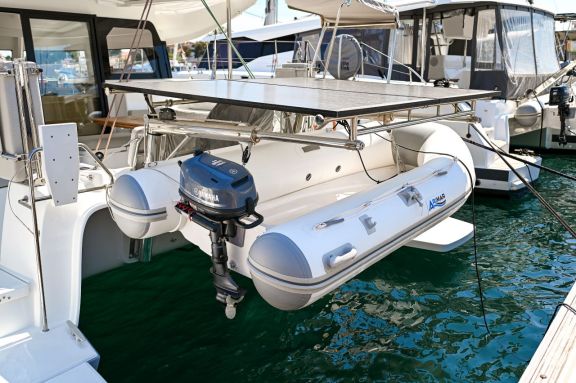 Image of Island Blue V yacht #8