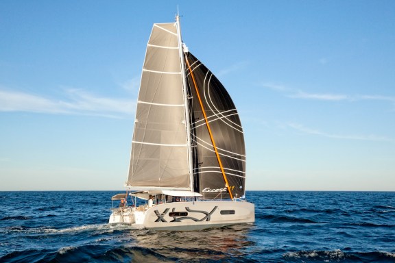 Image of Island Blue V yacht #10
