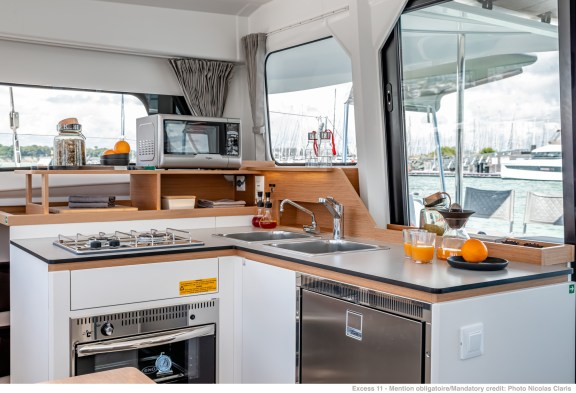 Image of Island Blue V yacht #19