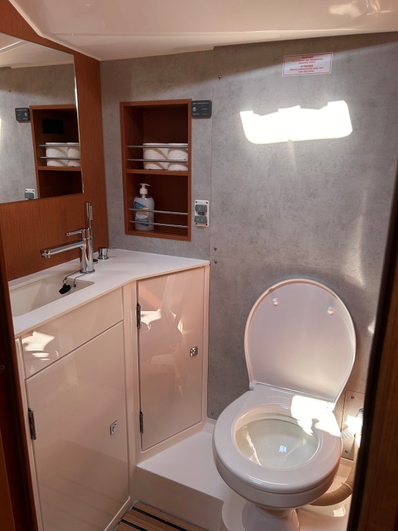 Image of Juju yacht #7