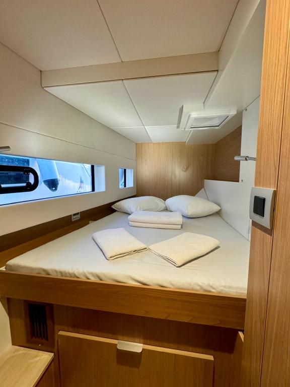 Image of Sail Dorado yacht #11