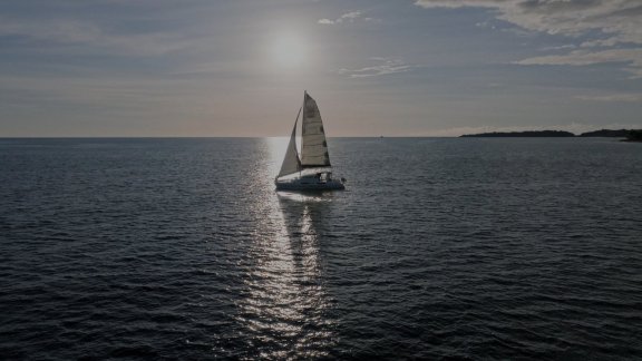 Image of Catherine yacht #6