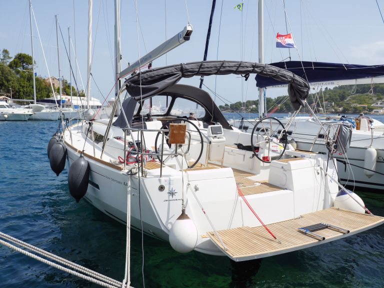 Image of Tortuga yacht #3
