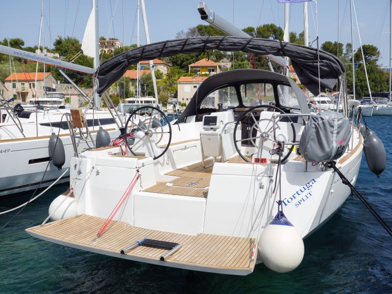 Image of Tortuga yacht #4