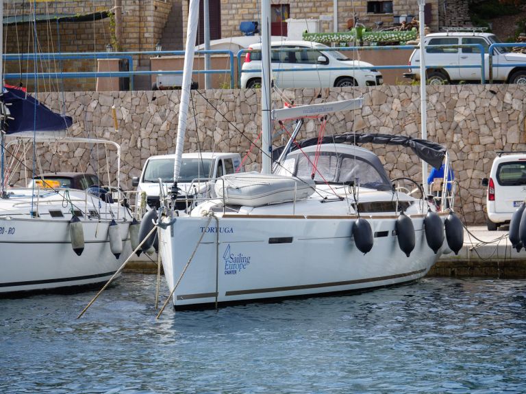 Image of Tortuga yacht #5