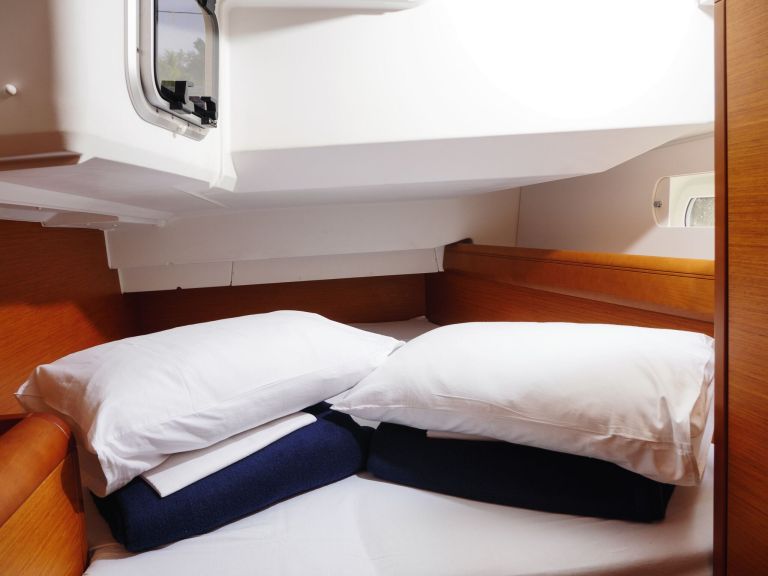 Image of Tortuga yacht #7