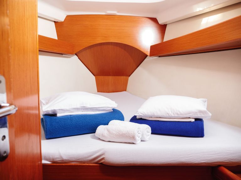 Image of Tortuga yacht #10