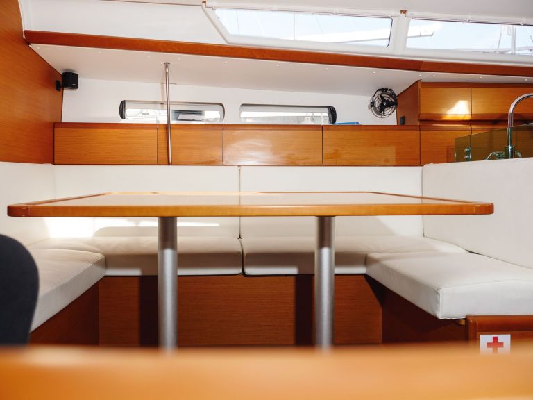 Image of Tortuga yacht #12