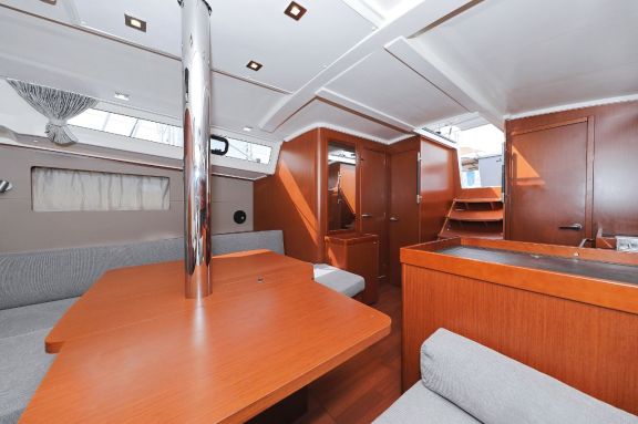 Image of Seven yacht #28