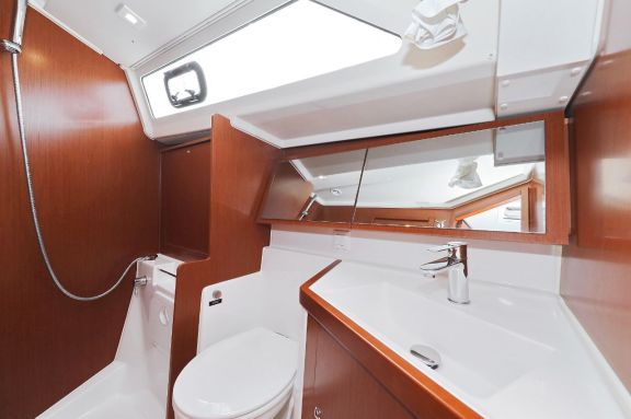 Image of Seven yacht #38