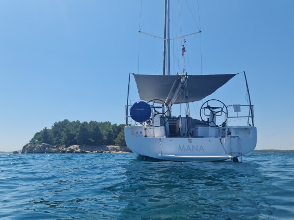 Image of Mana yacht #6