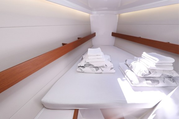 Image of Mana yacht #13