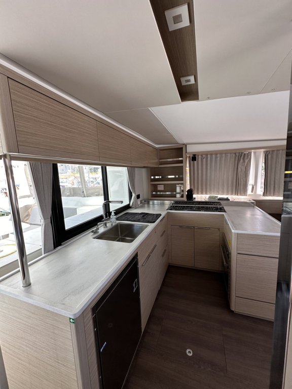 Image of Destiny Point yacht #9