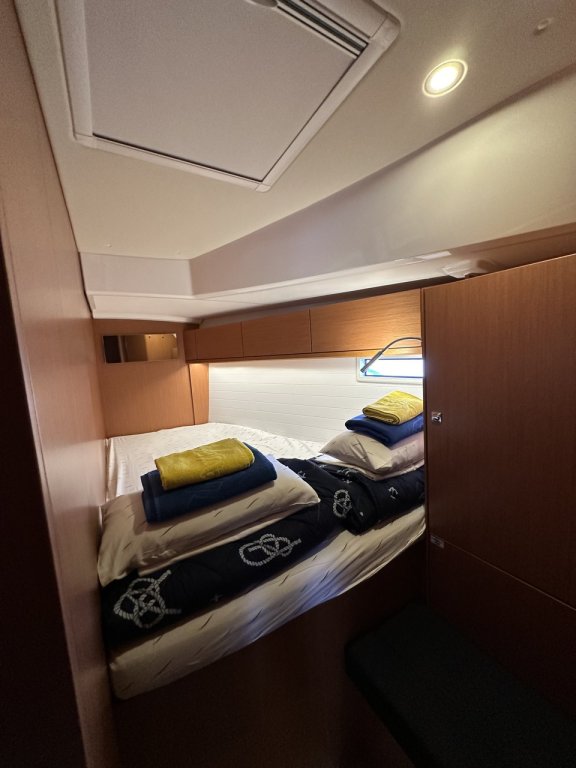 Image of Iskra yacht #10