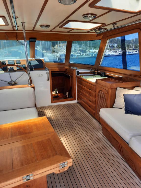 Image of Blue Titan yacht #11