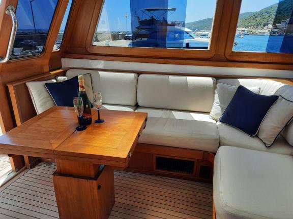 Image of Blue Titan yacht #12