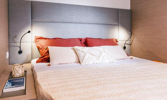 Image of Ocean Star (crewed) yacht #11