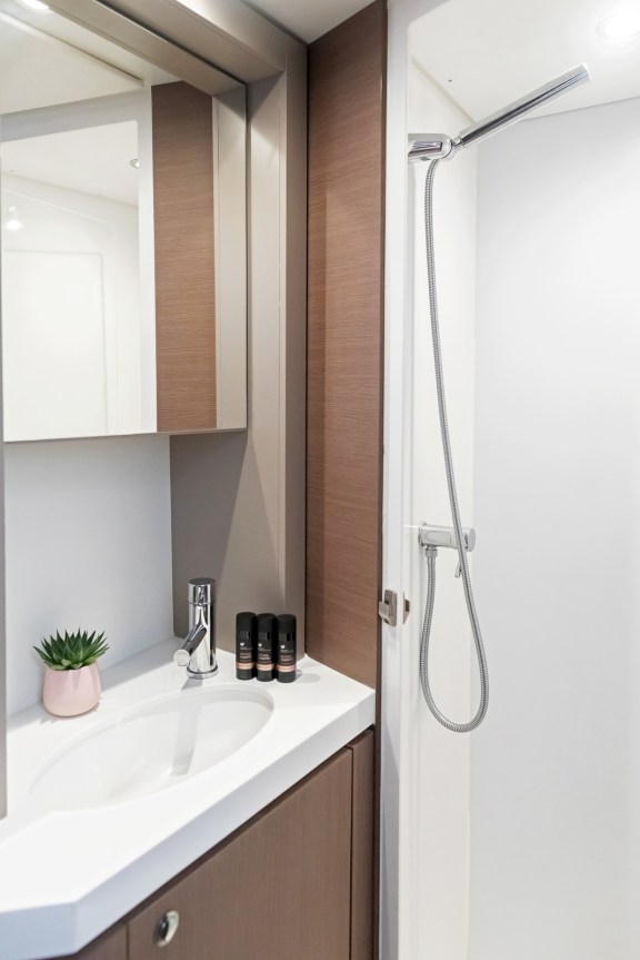 Image of Kos 46.Cat7 yacht #11