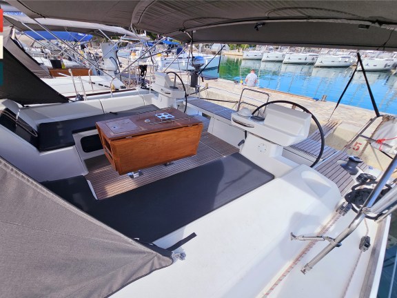 Image of Maverick yacht #12