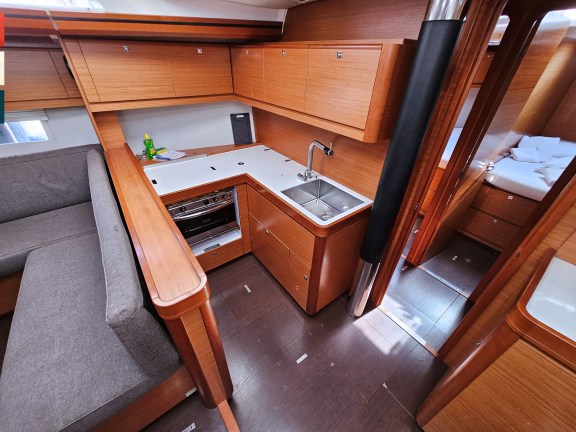 Image of Maverick yacht #30