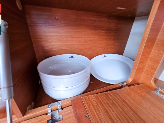 Image of Maverick yacht #37