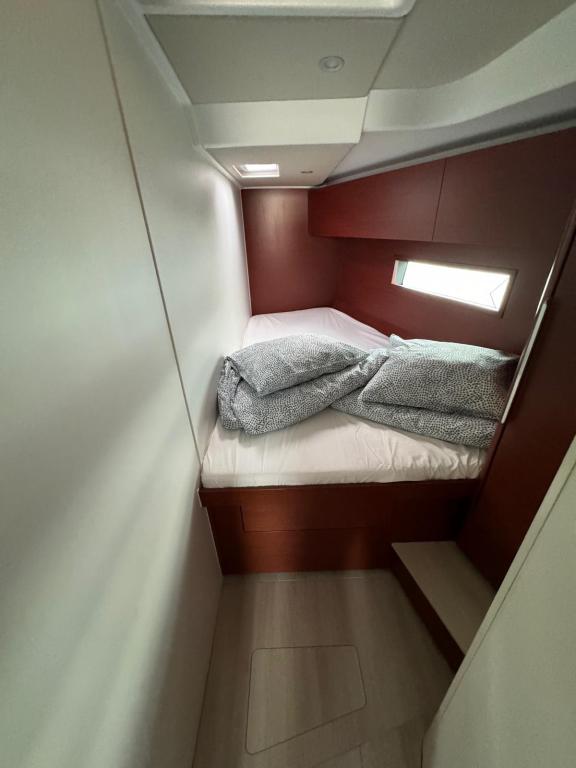 Image of Venus yacht #17