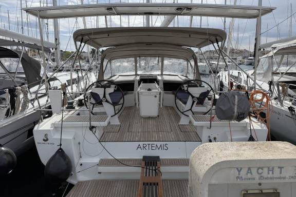 Image of Artemis yacht #5