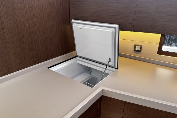 Image of Artemis yacht #16