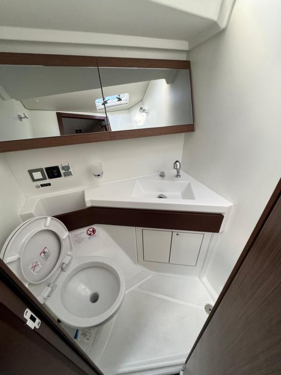 Image of Artemis yacht #22