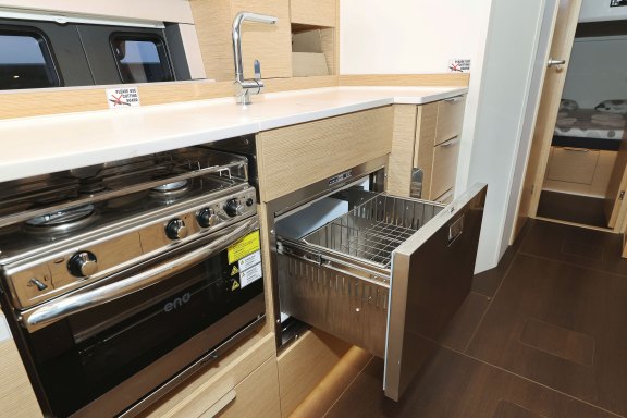 Image of Vivid yacht #23