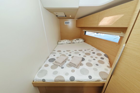 Image of Vivid yacht #30