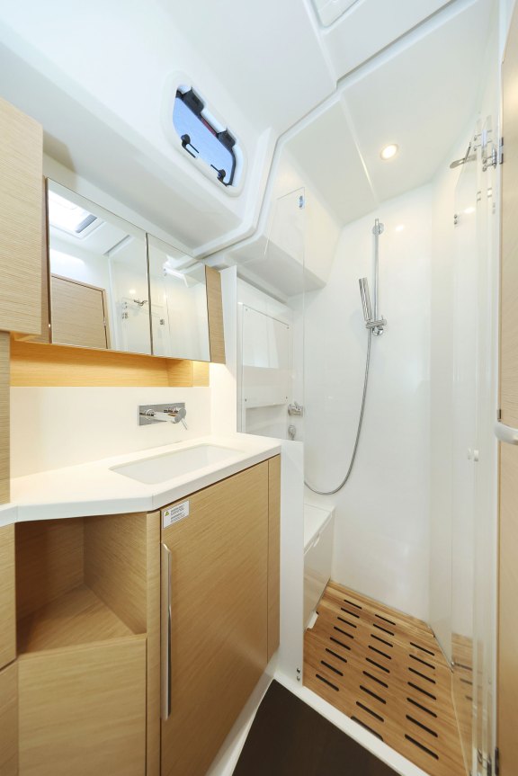 Image of Vivid yacht #35