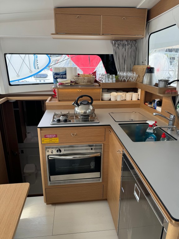 Image of Spring & Fall yacht #8