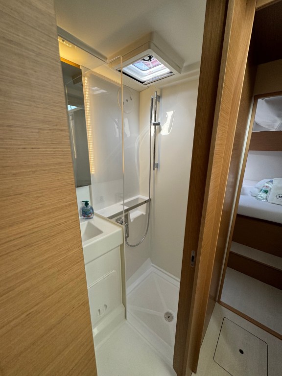 Image of Spring & Fall yacht #18