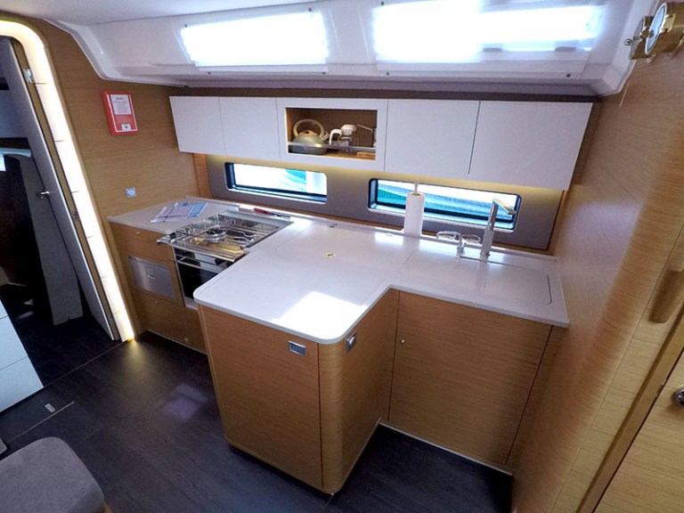 Image of Moma yacht #12