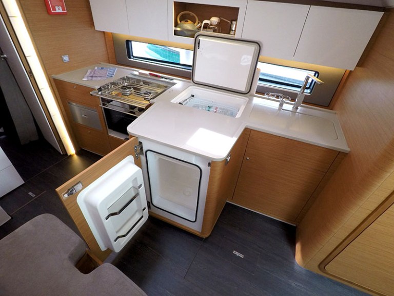 Image of Moma yacht #13