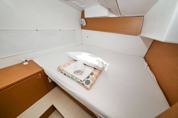 Image of Ginger Fizz V yacht #15