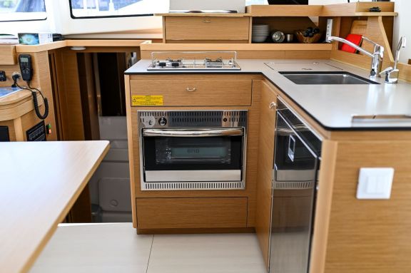 Image of Ginger Fizz V yacht #20